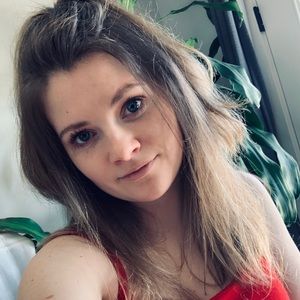 Meet your Posher, Hope